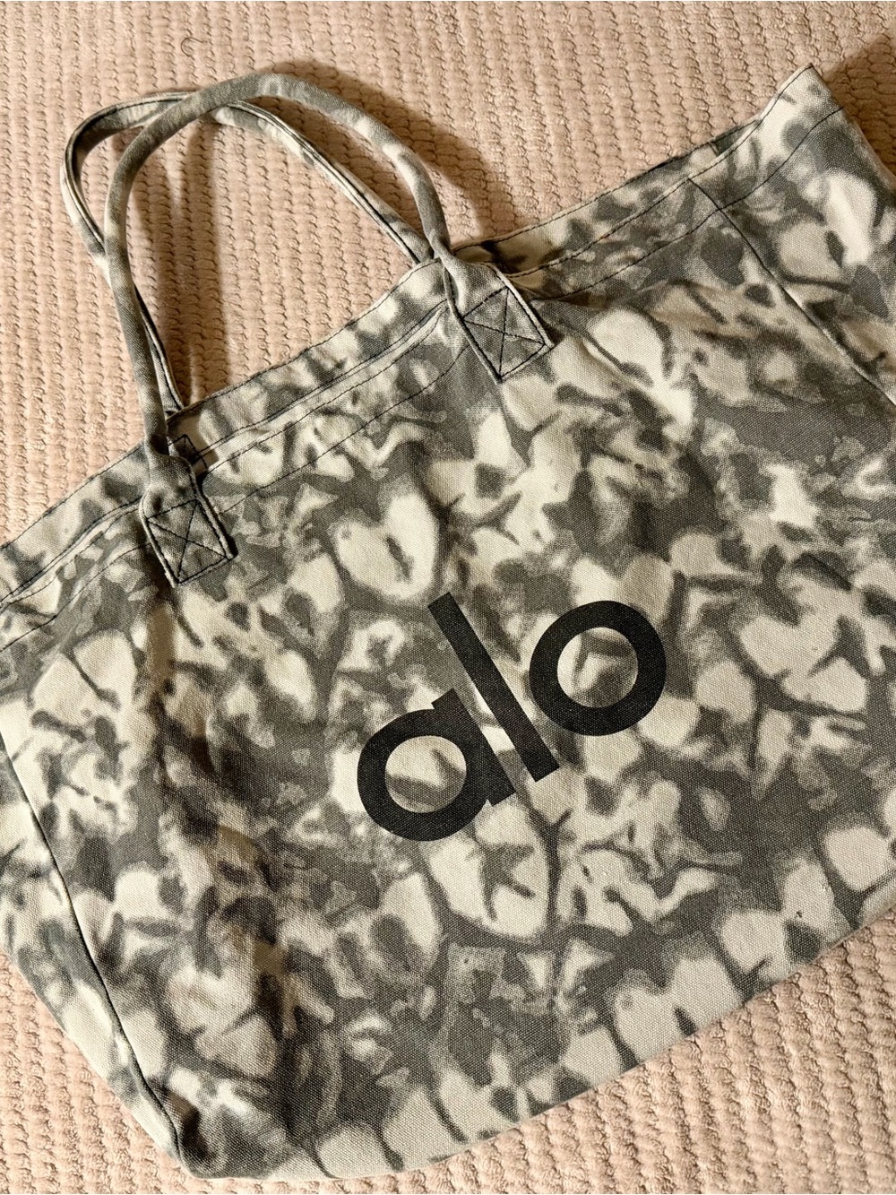 ALO Yoga Gray Tie-Dye Canvas Tote